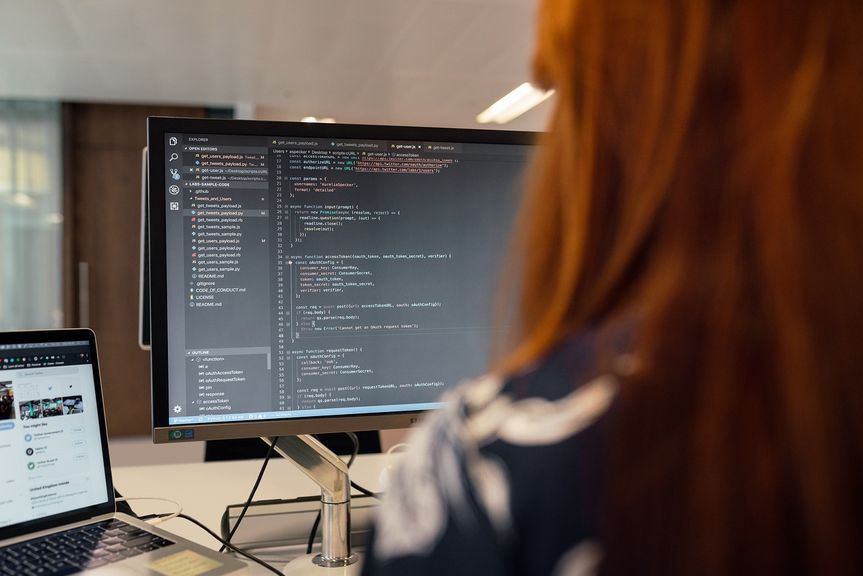 AI 경쟁, 모델을 넘어 칩·냉각·개발 도구 인프라로 확장